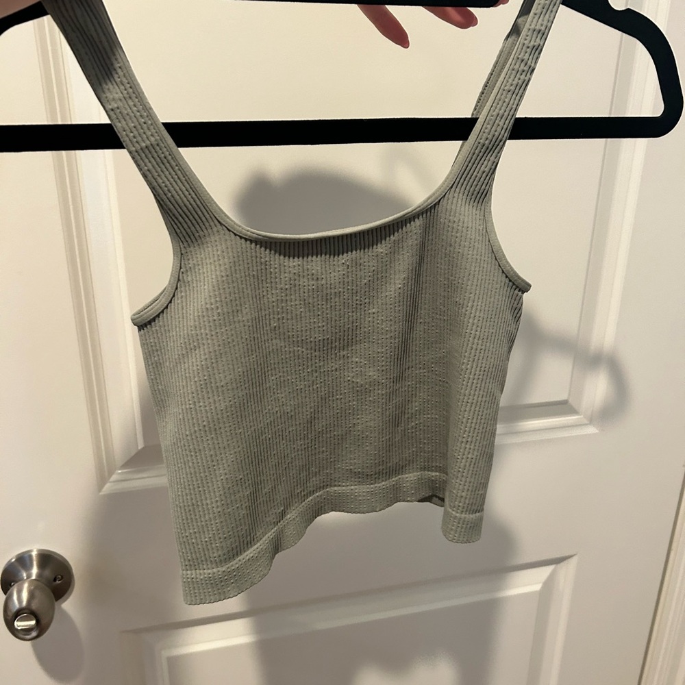 Boutique ribbed cropped tank